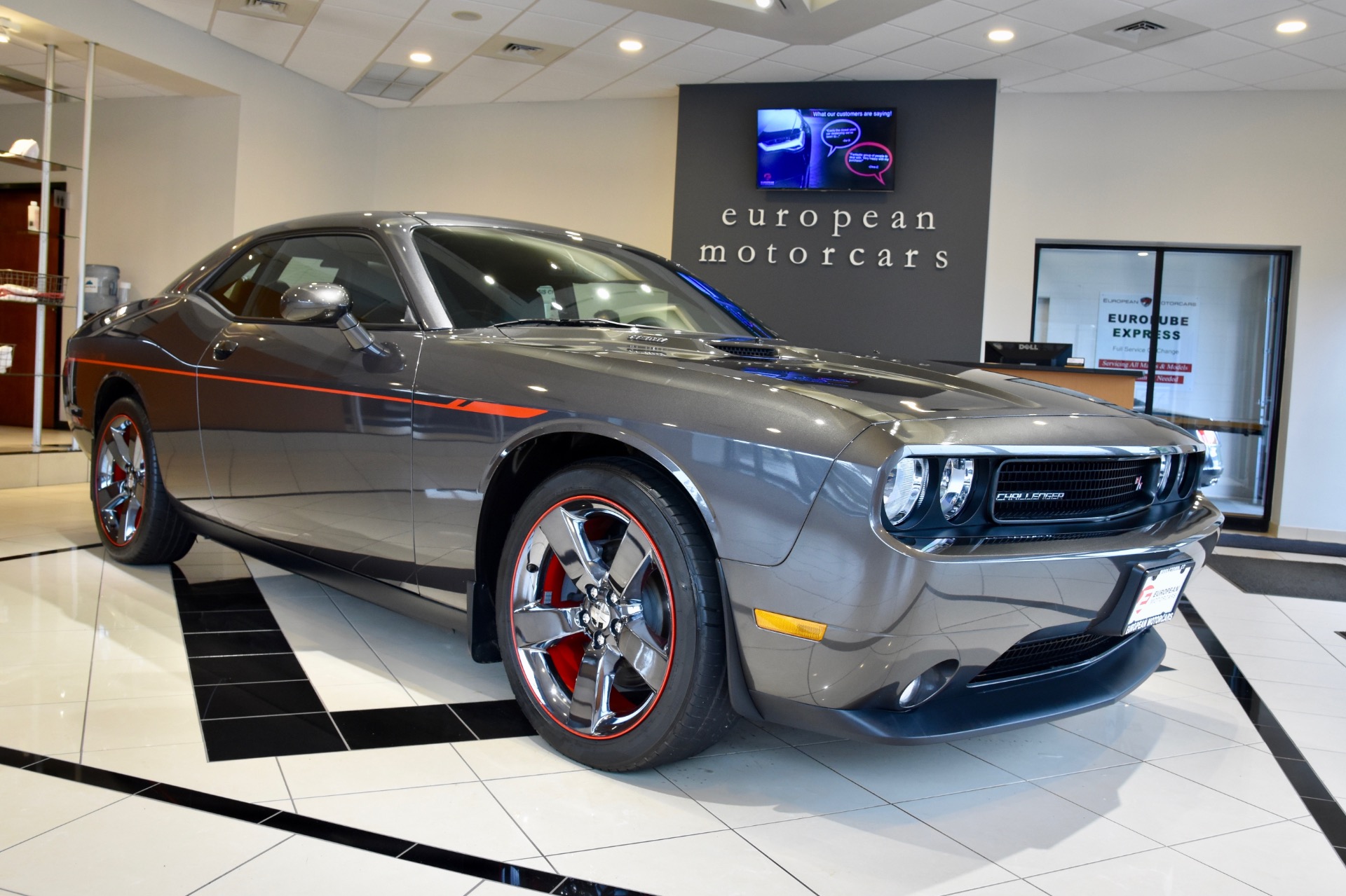 Redline dodge challenger