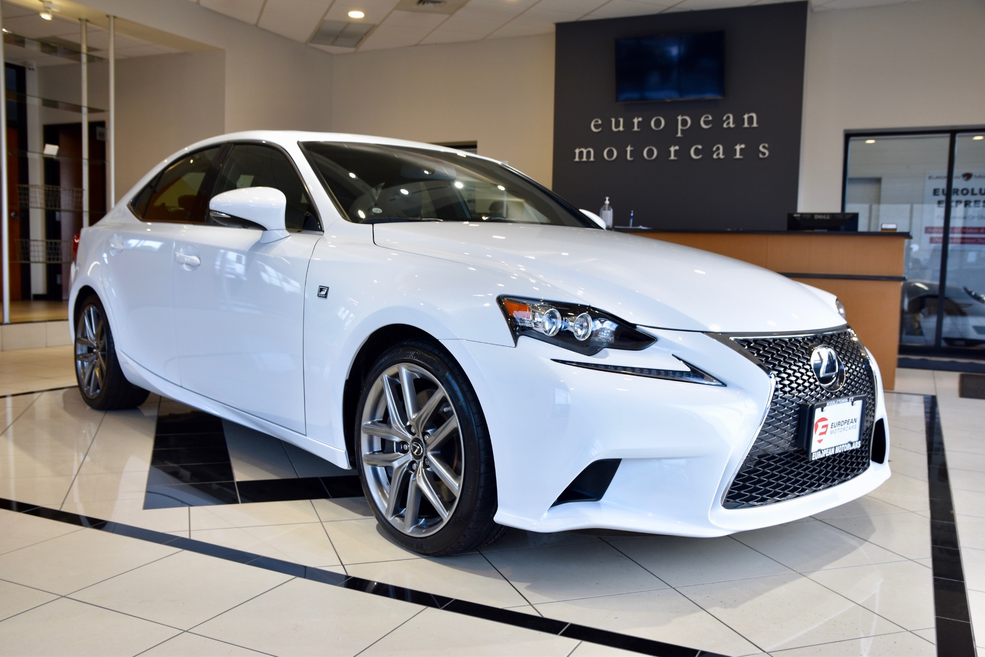 Lexus is 300 2016