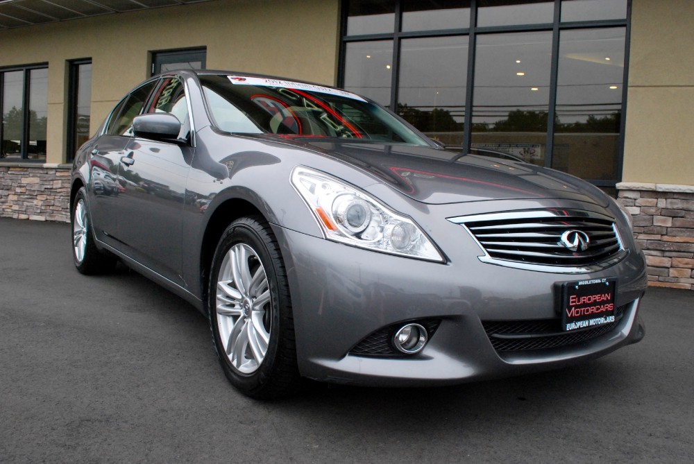 Infiniti g37 Nardo Grey