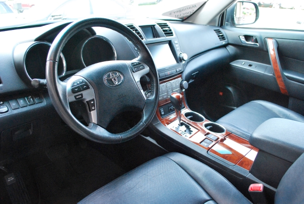 how to send hands free text from toyota highlander