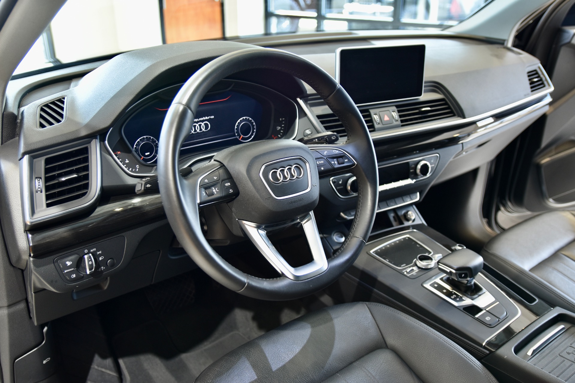 2020 Audi Q5 Interior