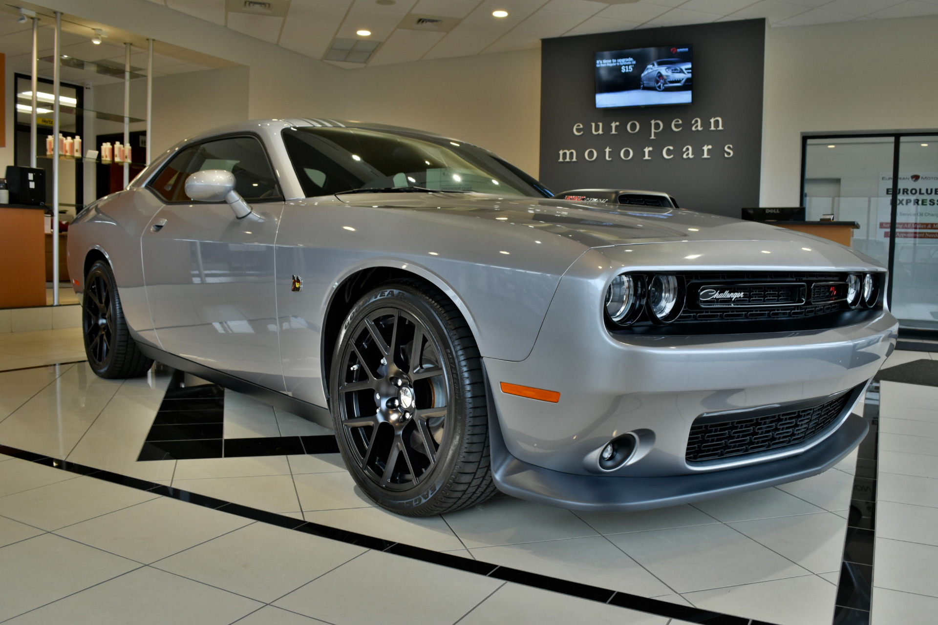 Dodge Challenger Shaker